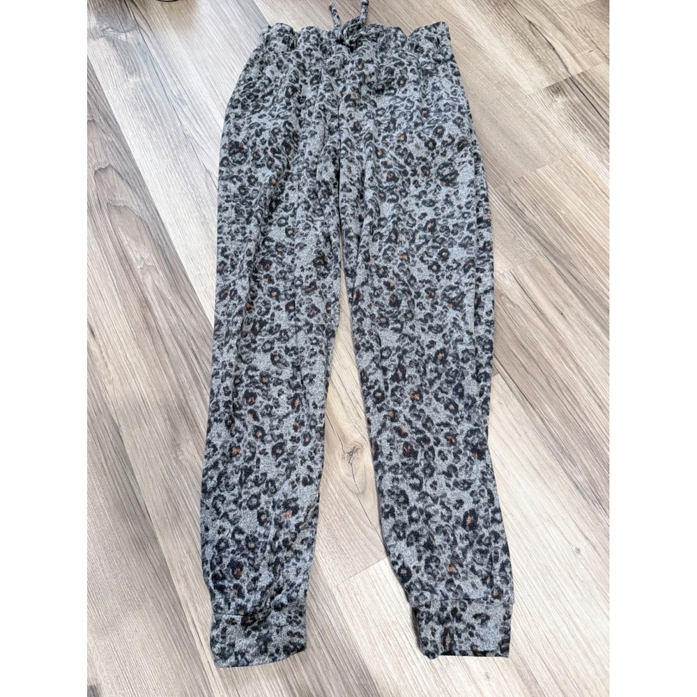 Maurices Womens Gray Leopard Print Joggers Soft Knit Lounge Pants Small Regular